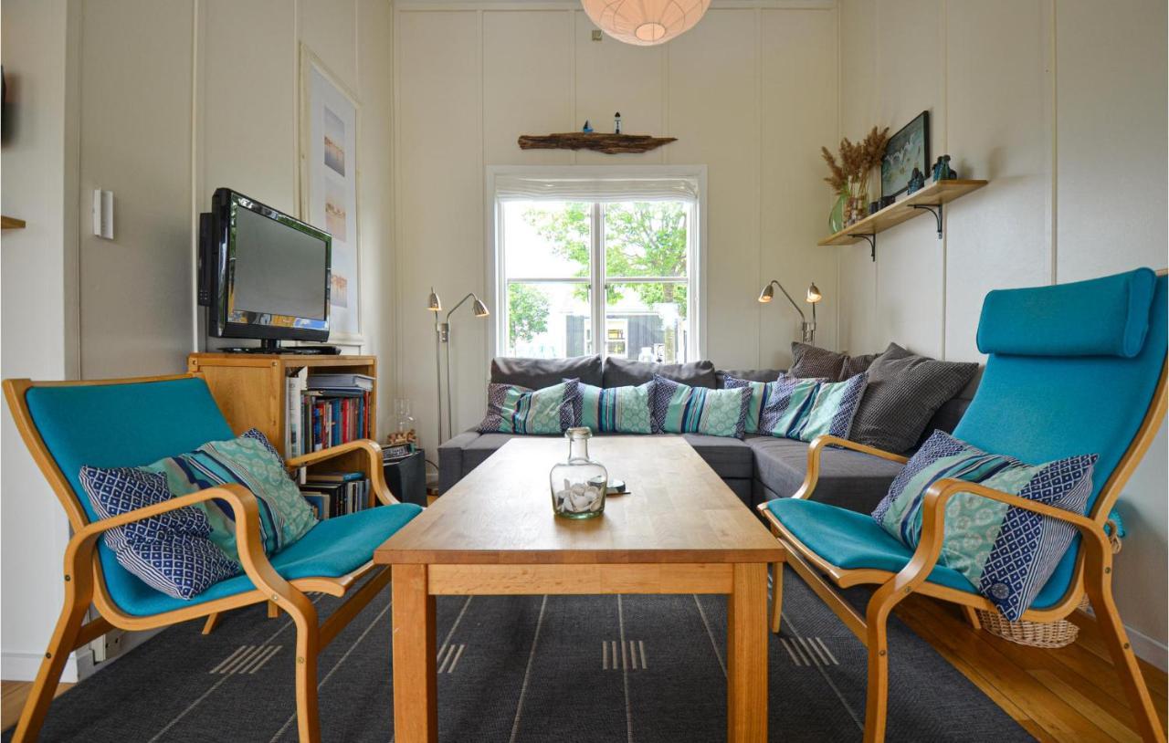 3 Bedroom Amazing Home In Ebeltoft Exterior foto