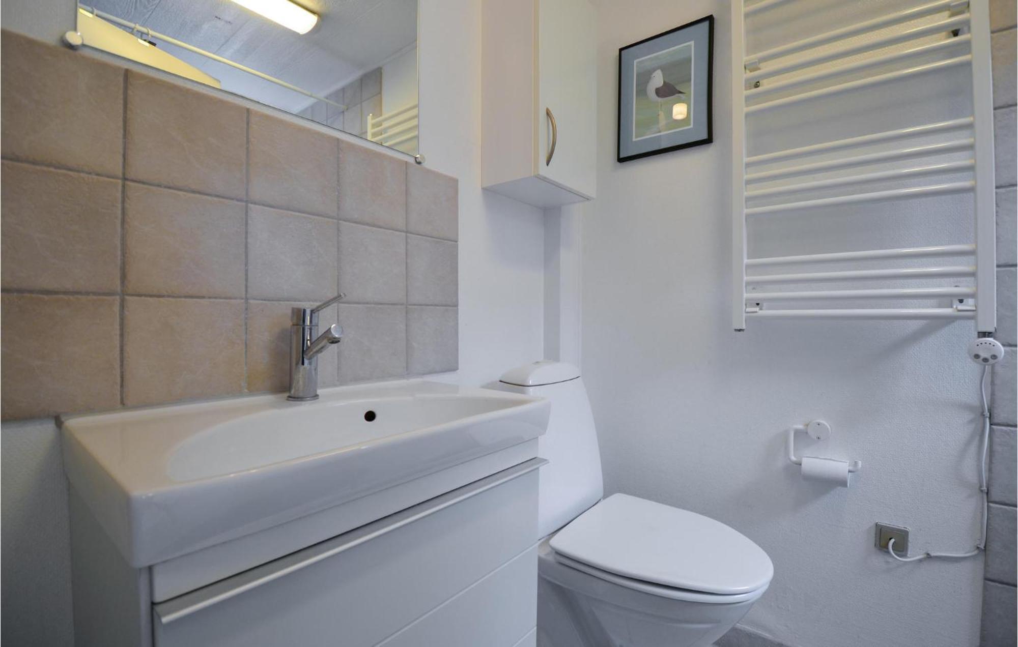 3 Bedroom Amazing Home In Ebeltoft Exterior foto