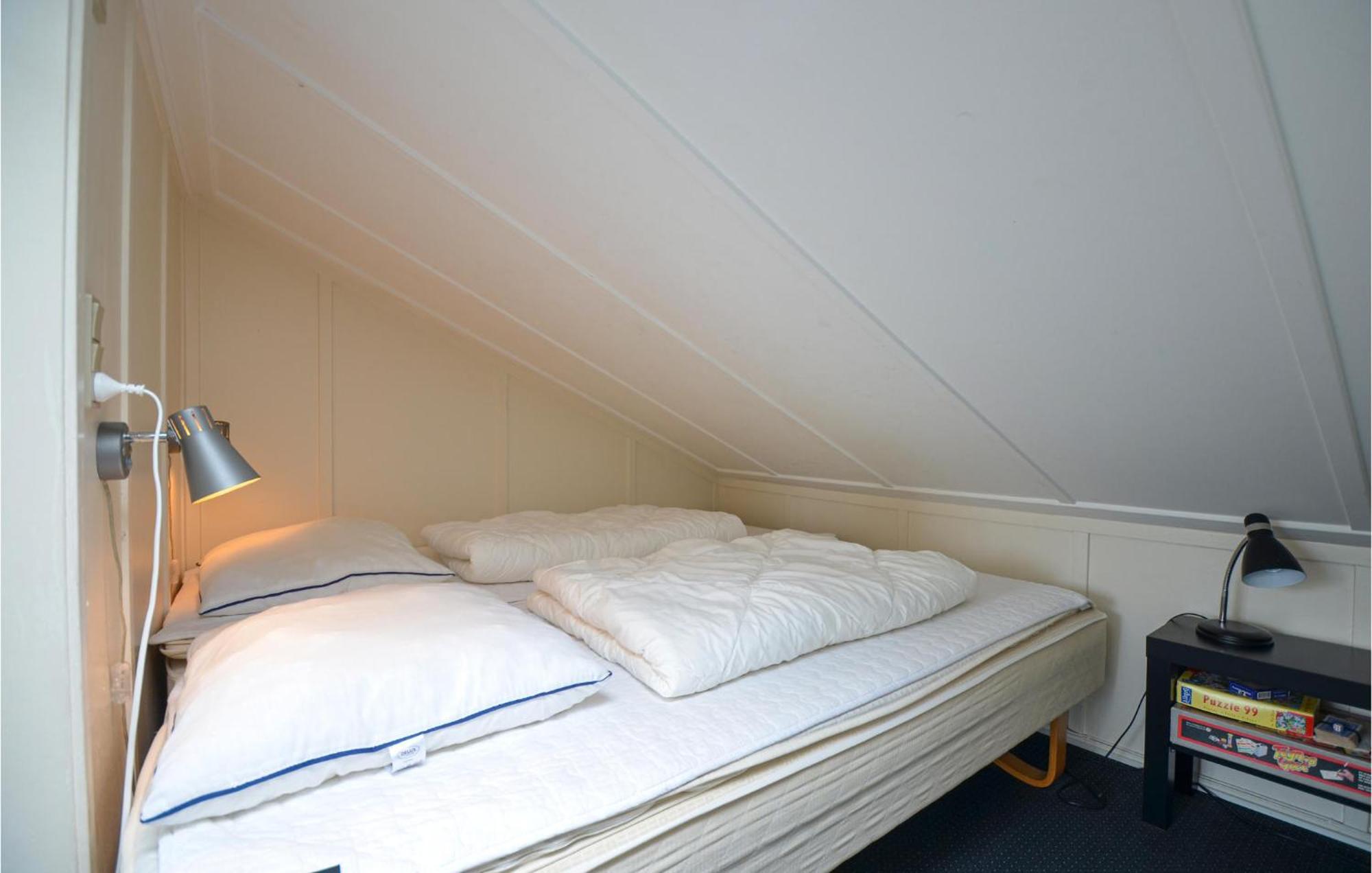 3 Bedroom Amazing Home In Ebeltoft Exterior foto